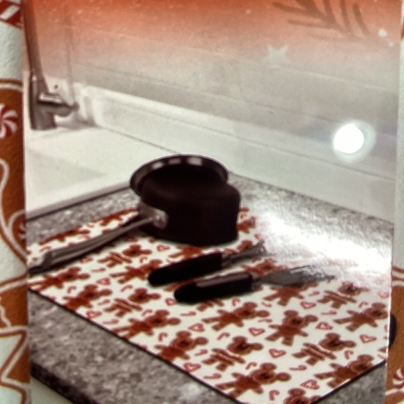 New Christmas Disney Mickey and Minnie Mouse Gingerbread  Quick Dry Dish Mat - Picture 3 of 5